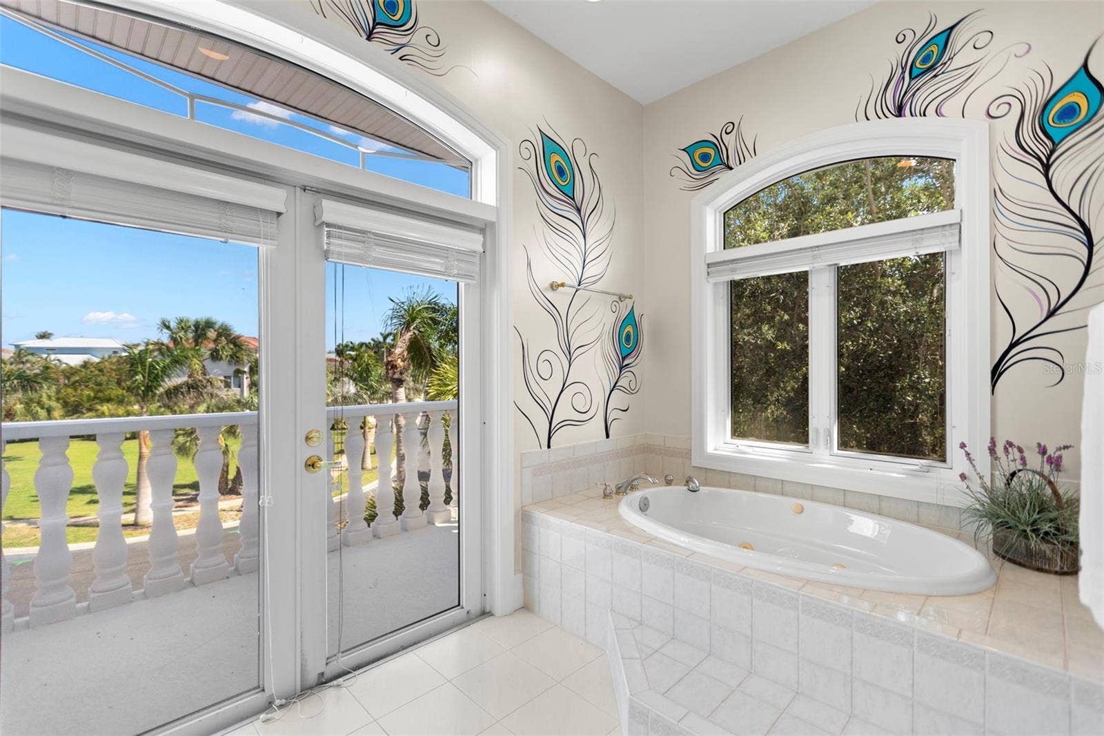 6130 KIPPS COLONY DRIVE W, Gulfport, FL 33707 6130 KIPPS COLONY DRIVE W, Gulfport, FL 33707