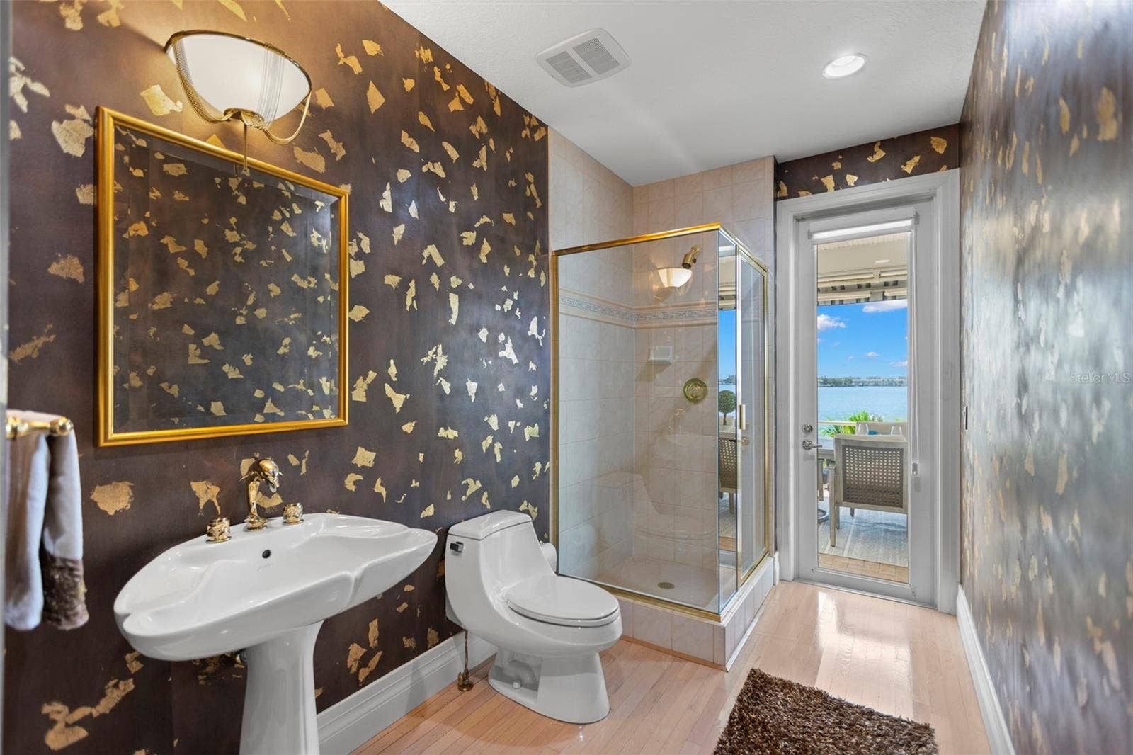 6130 KIPPS COLONY DRIVE W, Gulfport, FL 33707 6130 KIPPS COLONY DRIVE W, Gulfport, FL 33707