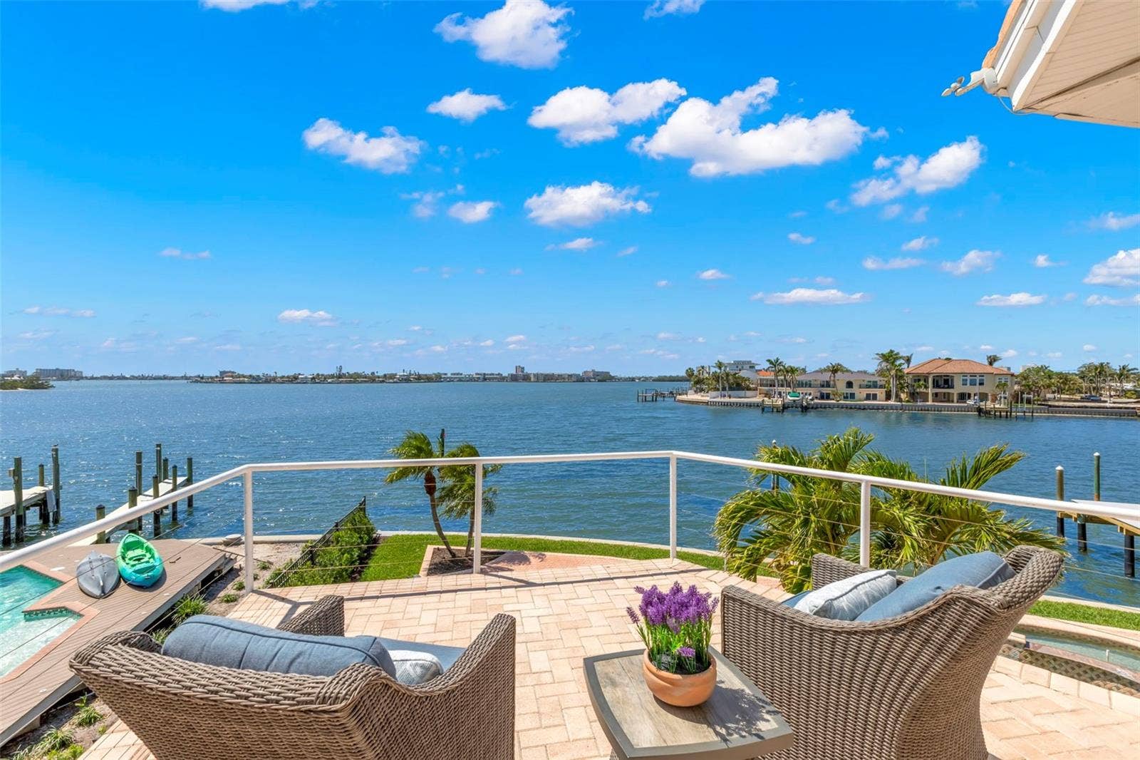 6130 KIPPS COLONY DRIVE W, Gulfport, FL 33707 6130 KIPPS COLONY DRIVE W, Gulfport, FL 33707