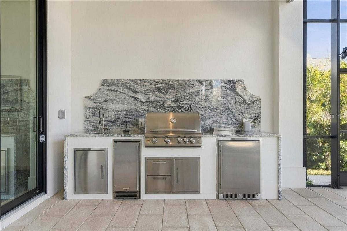 1918 4TH STREET E, Palmetto, FL 34221