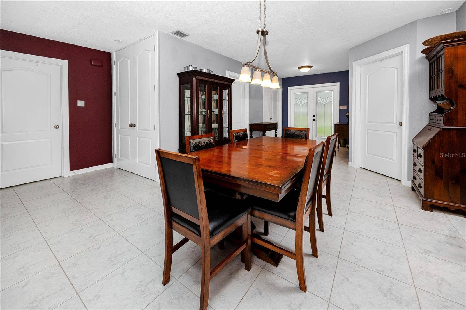 902 ROBIN AVENUE, Palm Harbor, FL 34683 902 ROBIN AVENUE, Palm Harbor, FL 34683