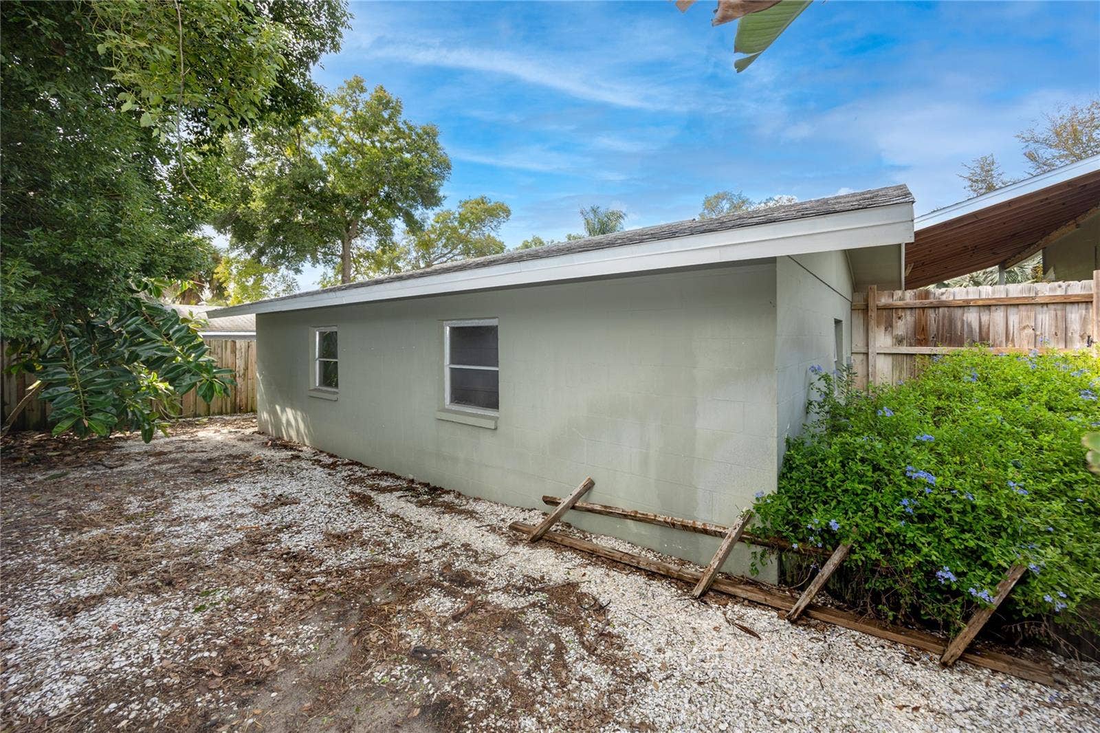 902 ROBIN AVENUE, Palm Harbor, FL 34683 902 ROBIN AVENUE, Palm Harbor, FL 34683