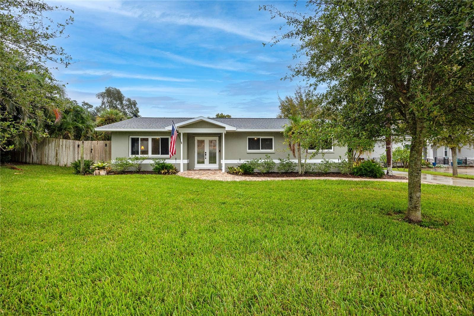 902 ROBIN AVENUE, Palm Harbor, FL 34683 902 ROBIN AVENUE, Palm Harbor, FL 34683