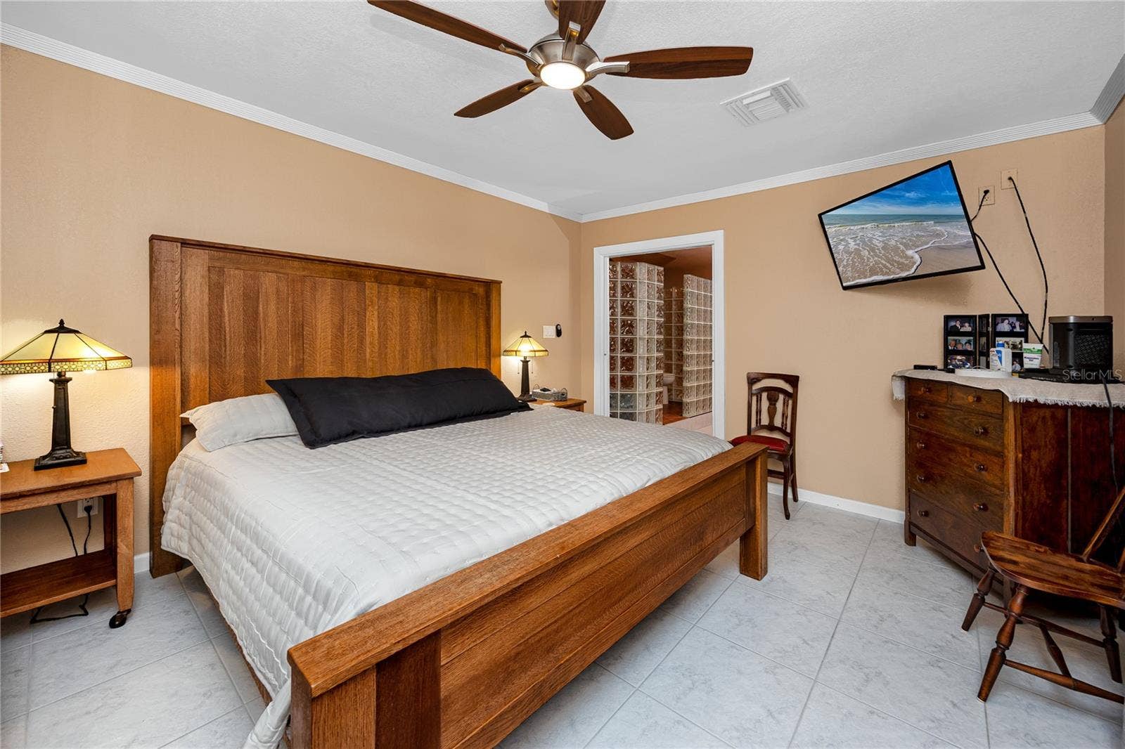 902 ROBIN AVENUE, Palm Harbor, FL 34683 902 ROBIN AVENUE, Palm Harbor, FL 34683