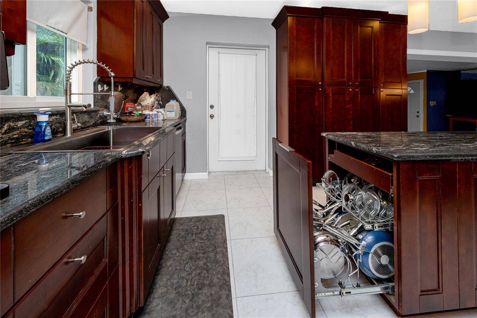902 ROBIN AVENUE, Palm Harbor, FL 34683 902 ROBIN AVENUE, Palm Harbor, FL 34683