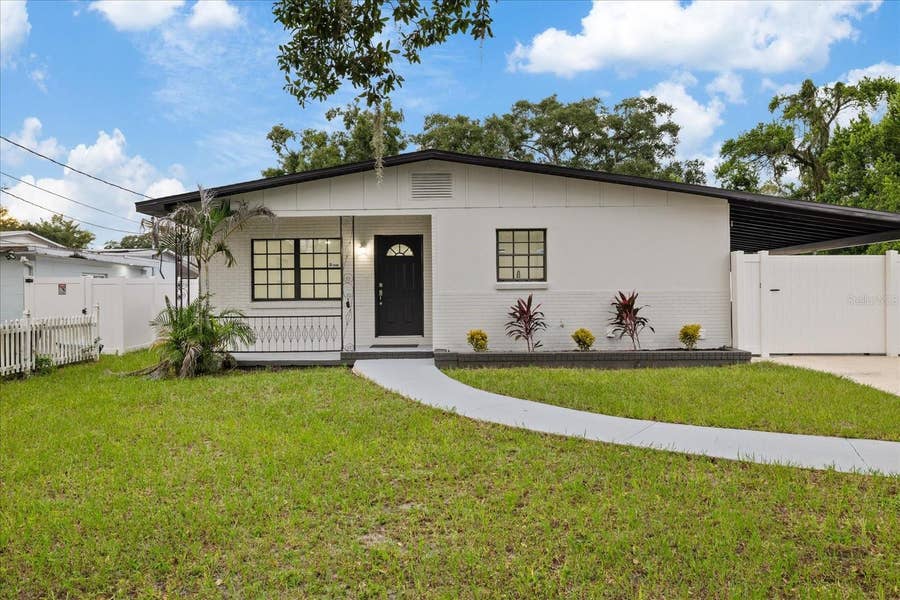 Property photo for 9410 N VALLE DRIVE, Tampa, FL