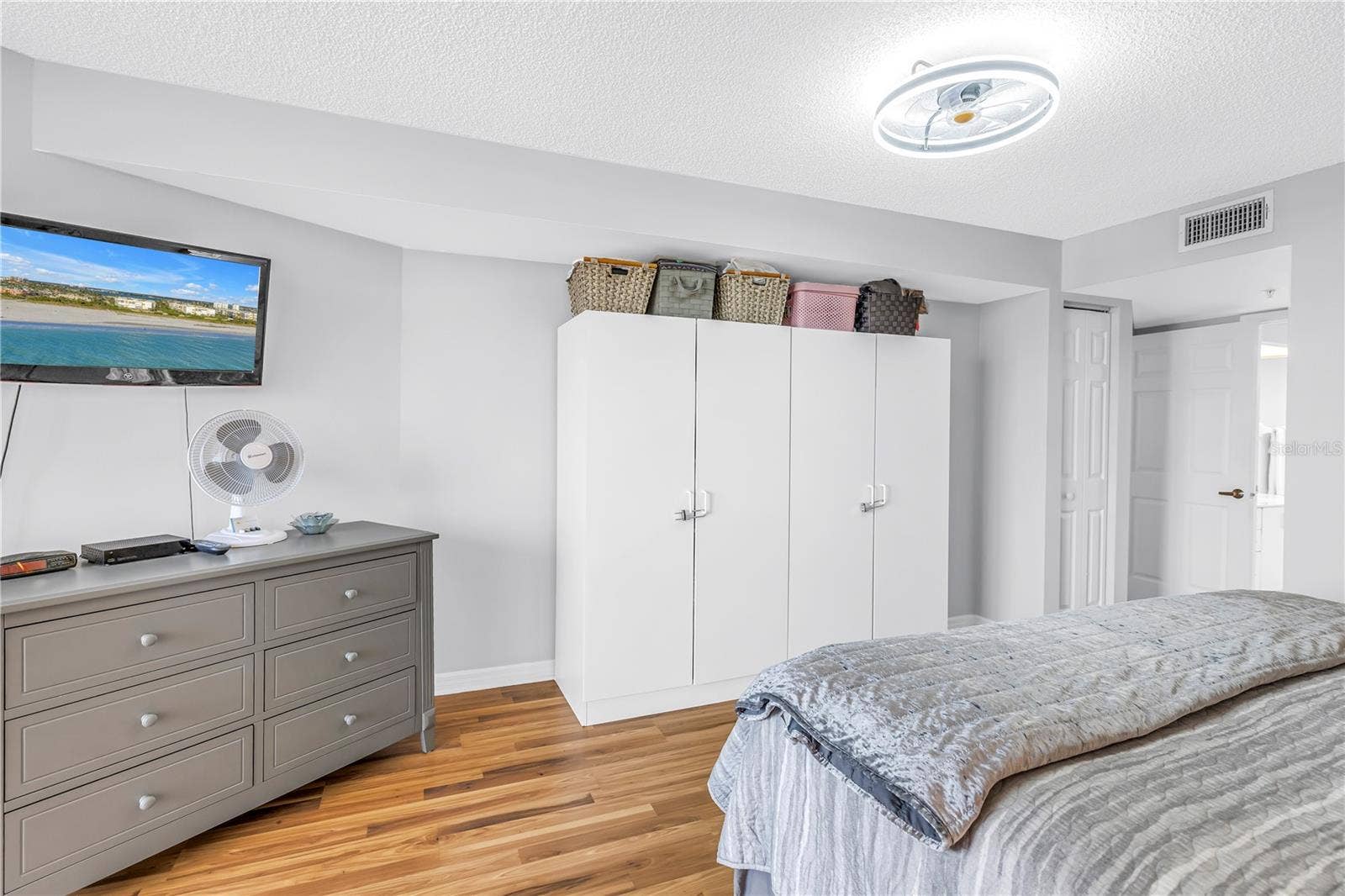 6650 SUNSET WAY, #105, St Pete Beach, FL 33706 6650 SUNSET WAY, #105, St Pete Beach, FL 33706