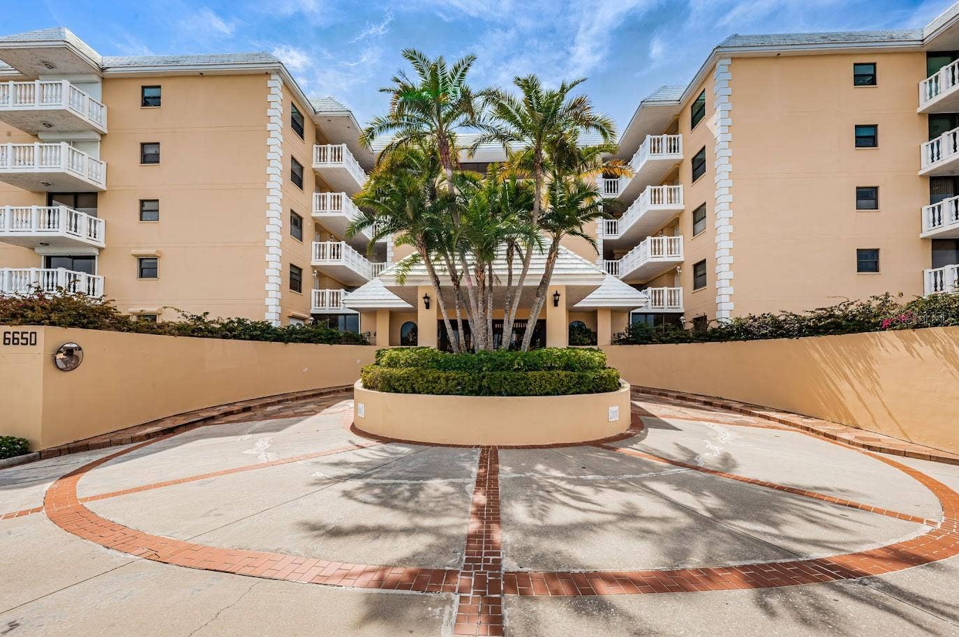 6650 SUNSET WAY, #105, St Pete Beach, FL 33706 6650 SUNSET WAY, #105, St Pete Beach, FL 33706