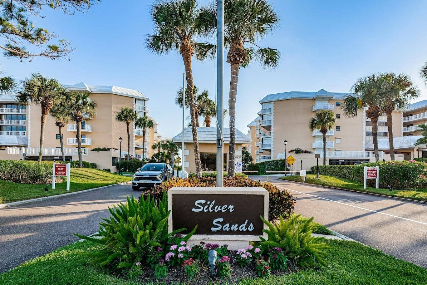 6650 SUNSET WAY, #105, St Pete Beach, FL 33706 6650 SUNSET WAY, #105, St Pete Beach, FL 33706