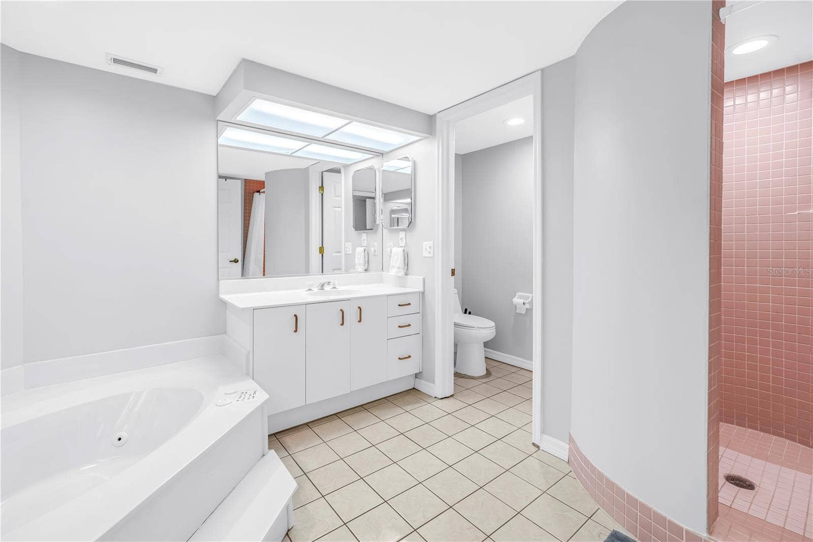 6650 SUNSET WAY, #105, St Pete Beach, FL 33706 6650 SUNSET WAY, #105, St Pete Beach, FL 33706