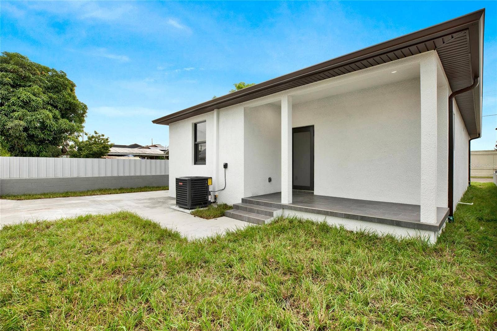 2725 W GREEN STREET, Tampa, FL 33607 2725 W GREEN STREET, Tampa, FL 33607