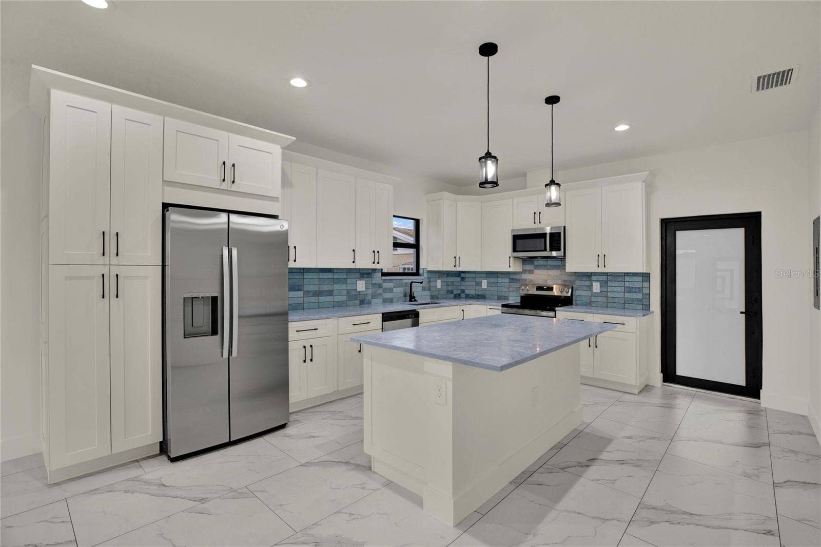 2725 W GREEN STREET, Tampa, FL 33607 2725 W GREEN STREET, Tampa, FL 33607