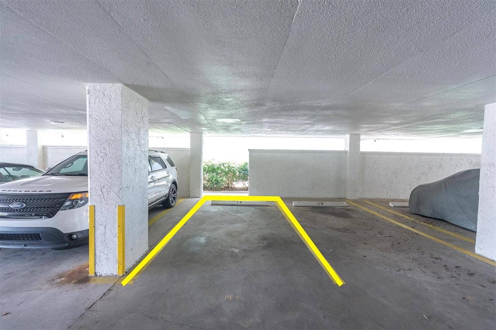 6210 SUN BOULEVARD, #101, St Petersburg, FL 33715
