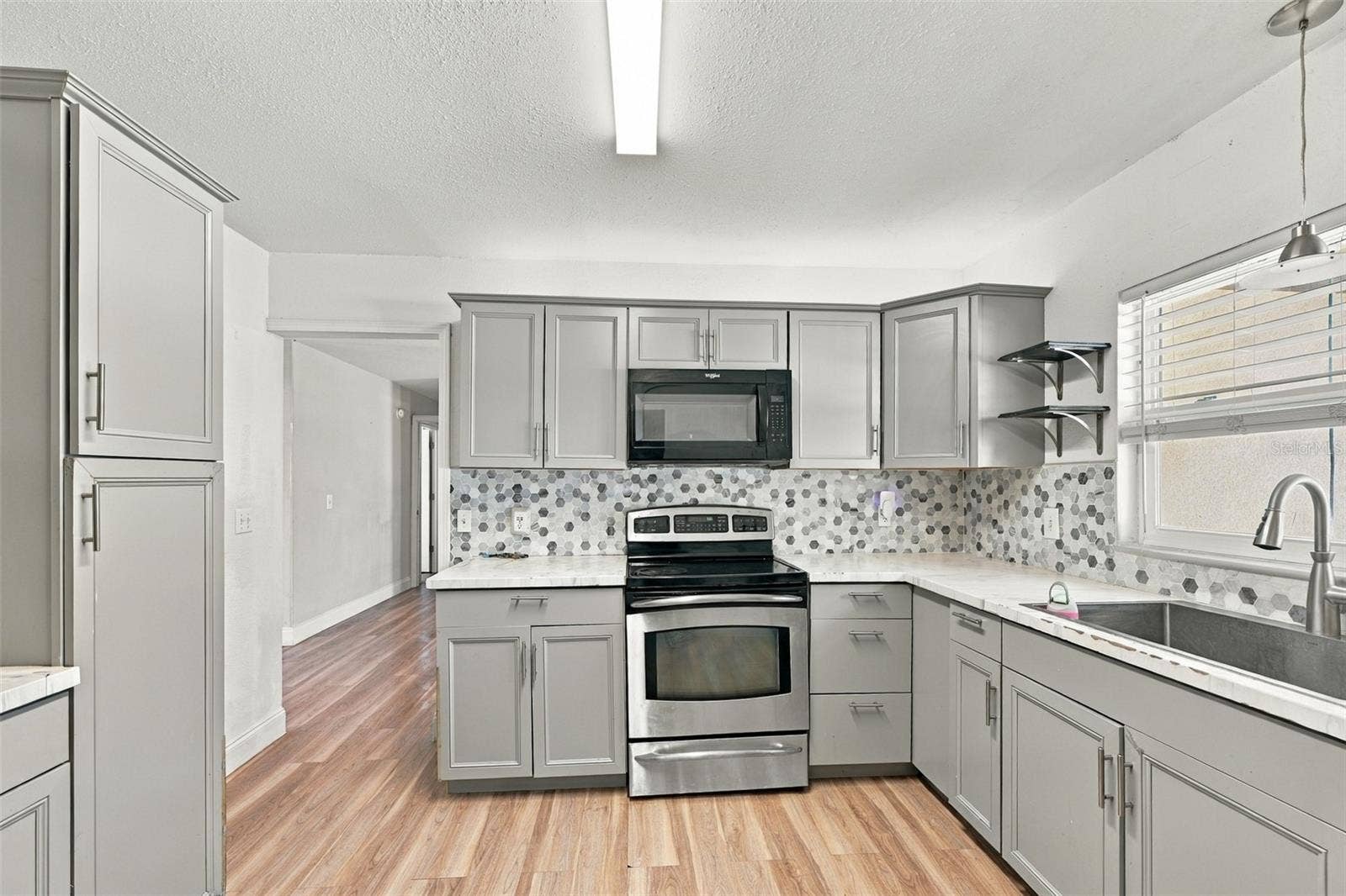 702 CAMELLIA COURT, Seffner, FL 33584 702 CAMELLIA COURT, Seffner, FL 33584