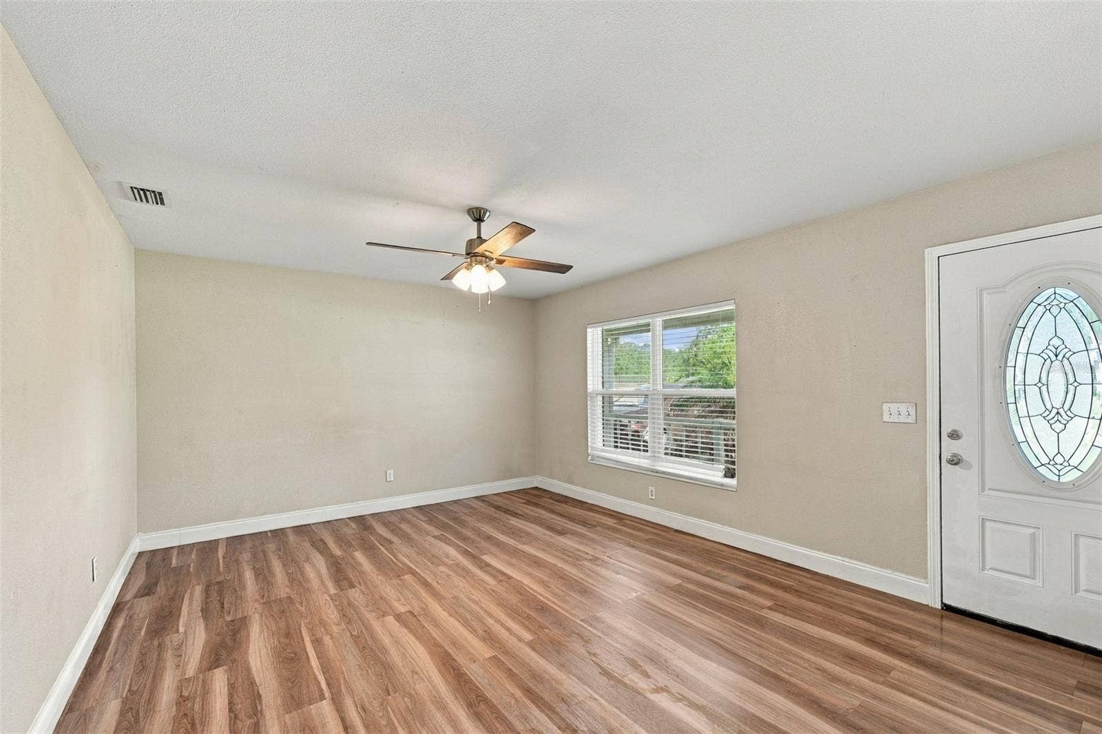 702 CAMELLIA COURT, Seffner, FL 33584 702 CAMELLIA COURT, Seffner, FL 33584