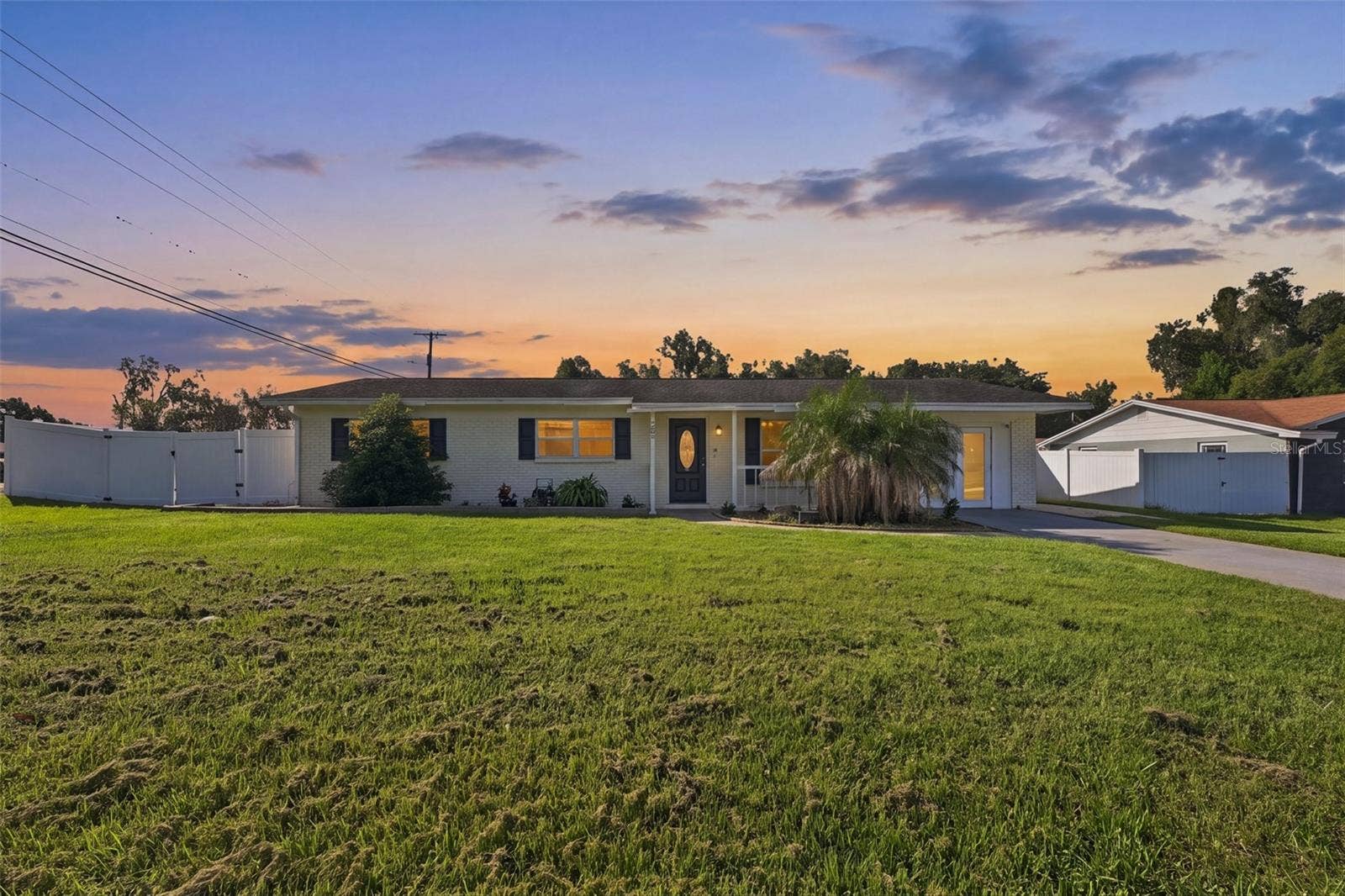 702 CAMELLIA COURT, Seffner, FL 33584 702 CAMELLIA COURT, Seffner, FL 33584