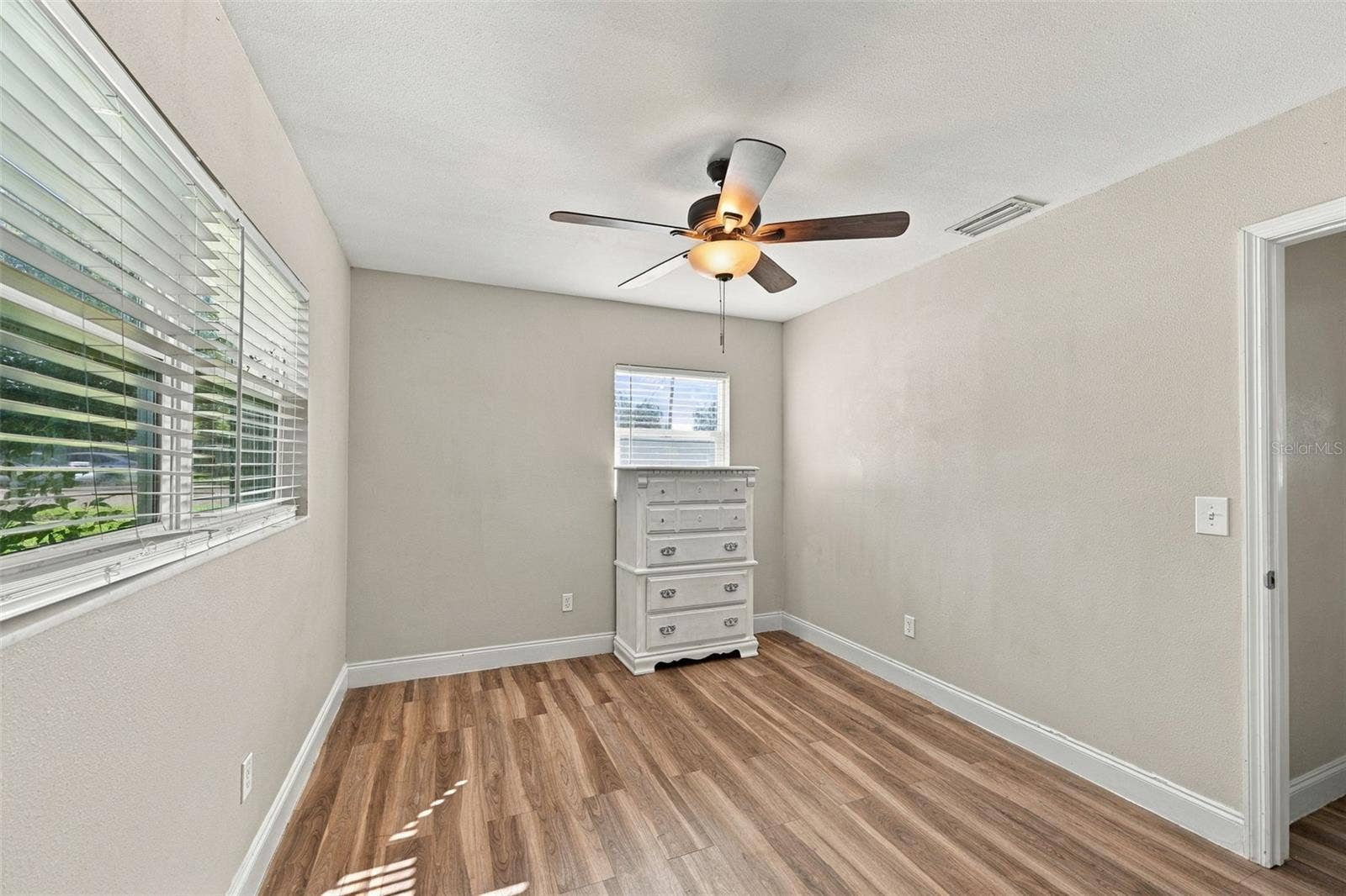 702 CAMELLIA COURT, Seffner, FL 33584 702 CAMELLIA COURT, Seffner, FL 33584