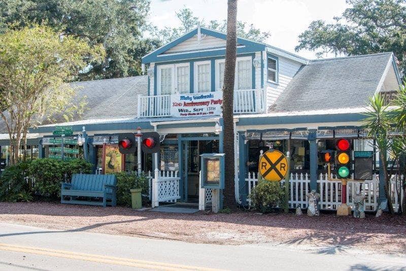 201 SOUTH STREET, Palm Harbor, FL 34683 An Ozona institution, Molly Goodheads has been part of the neighborhoods quirky, casual Old Florida character for decades.