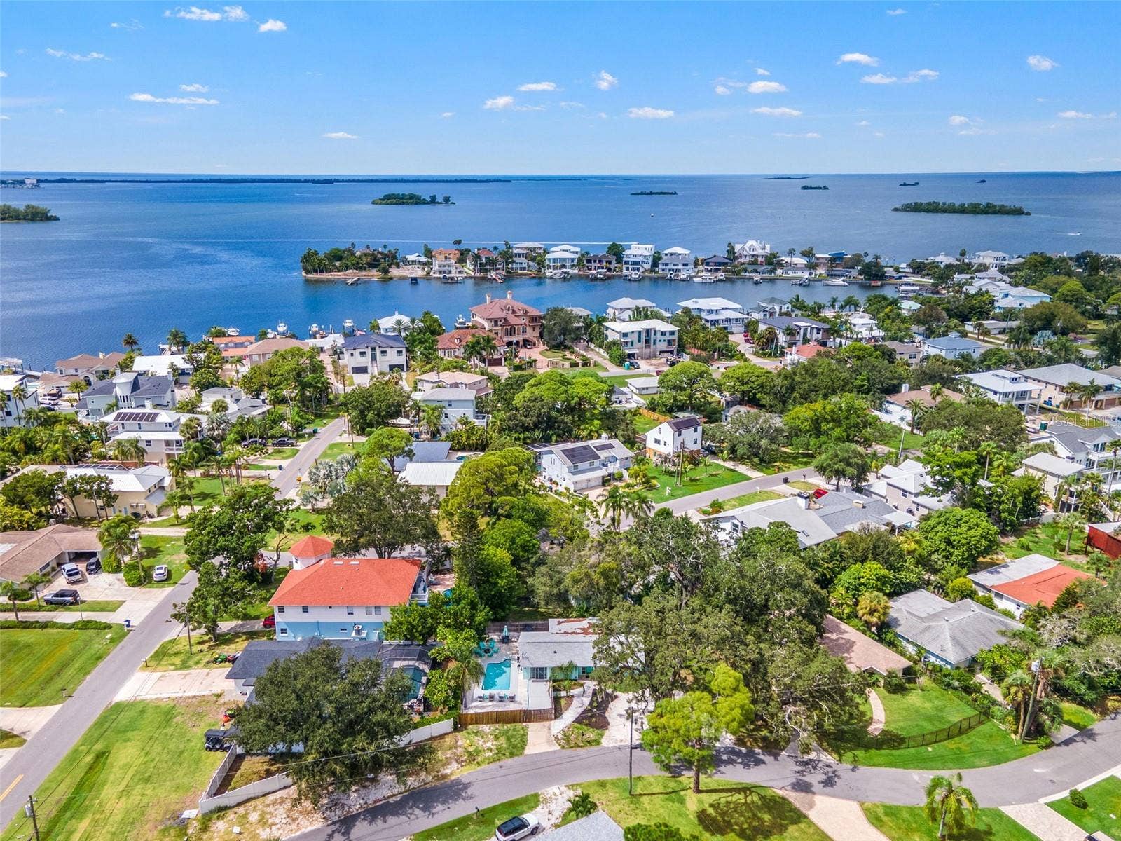 201 SOUTH STREET, Palm Harbor, FL 34683 201 SOUTH STREET, Palm Harbor, FL 34683