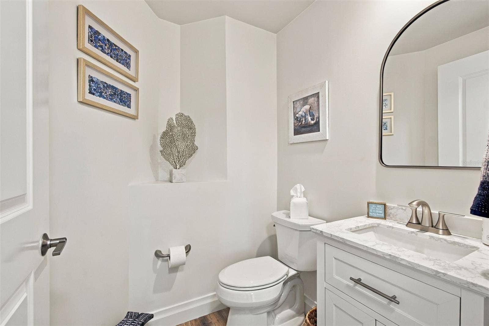 650 COLLANY ROAD, #406, Tierra Verde, FL 33715 Powder Room