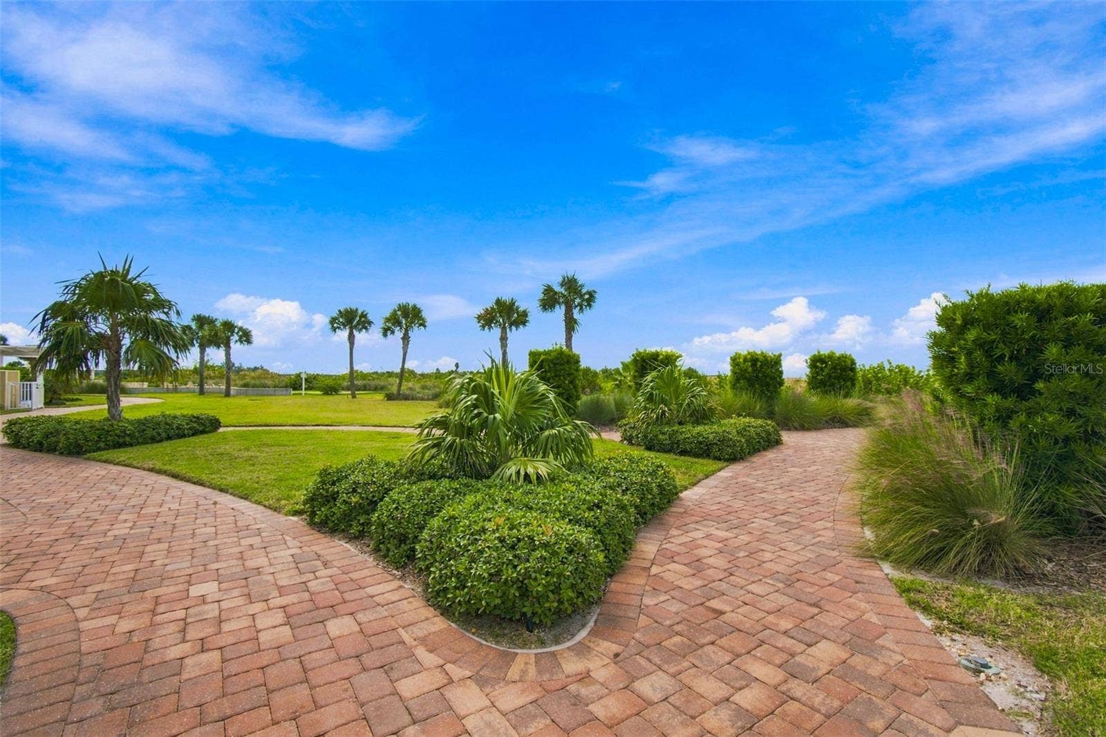 650 COLLANY ROAD, #406, Tierra Verde, FL 33715 Walking path