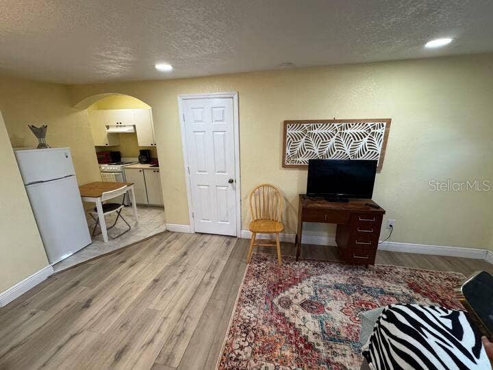 8923 N LYNN AVENUE, Tampa, FL 33604 8923 N LYNN AVENUE, Tampa, FL 33604