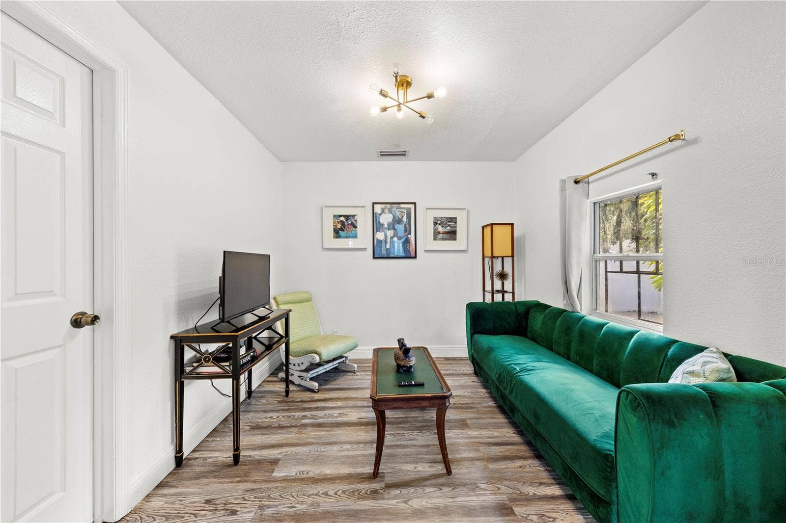 8923 N LYNN AVENUE, Tampa, FL 33604 8923 N LYNN AVENUE, Tampa, FL 33604