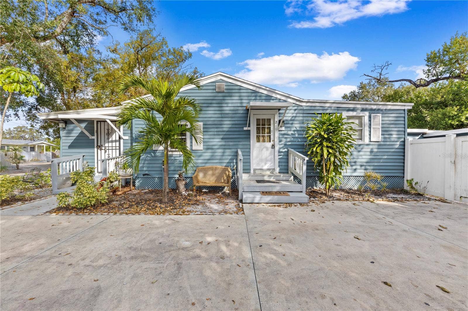 8923 N LYNN AVENUE, Tampa, FL 33604 8923 N LYNN AVENUE, Tampa, FL 33604