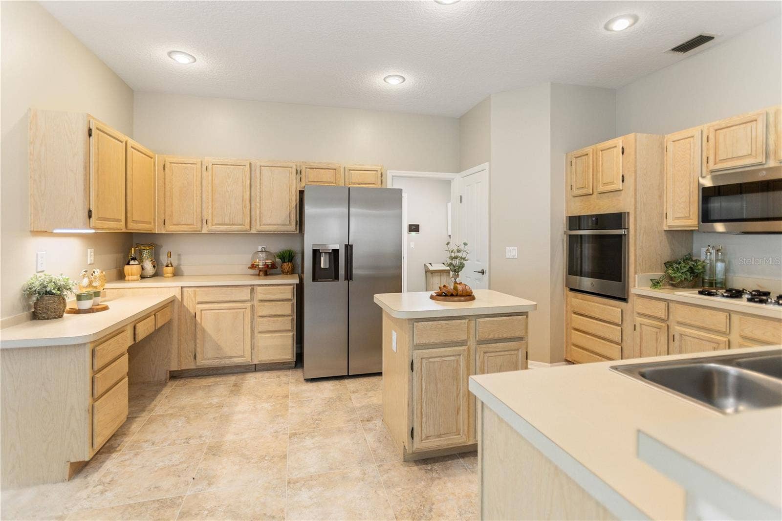 28402 OPENFIELD LOOP, Wesley Chapel, FL 33543