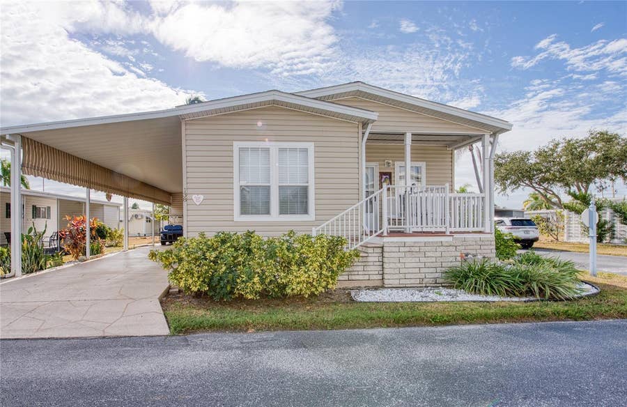 Property photo for 18675 US HIGHWAY 19 N, #138, Clearwater, FL