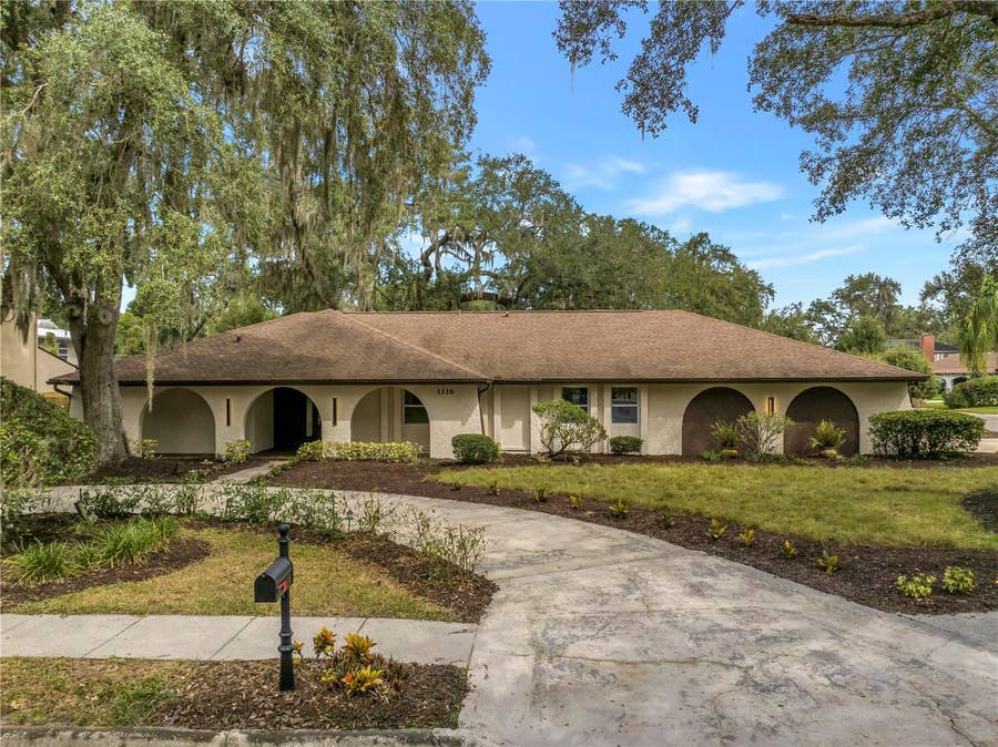 Property photo for 1116 N RIVERHILLS DRIVE, Temple Terrace, FL