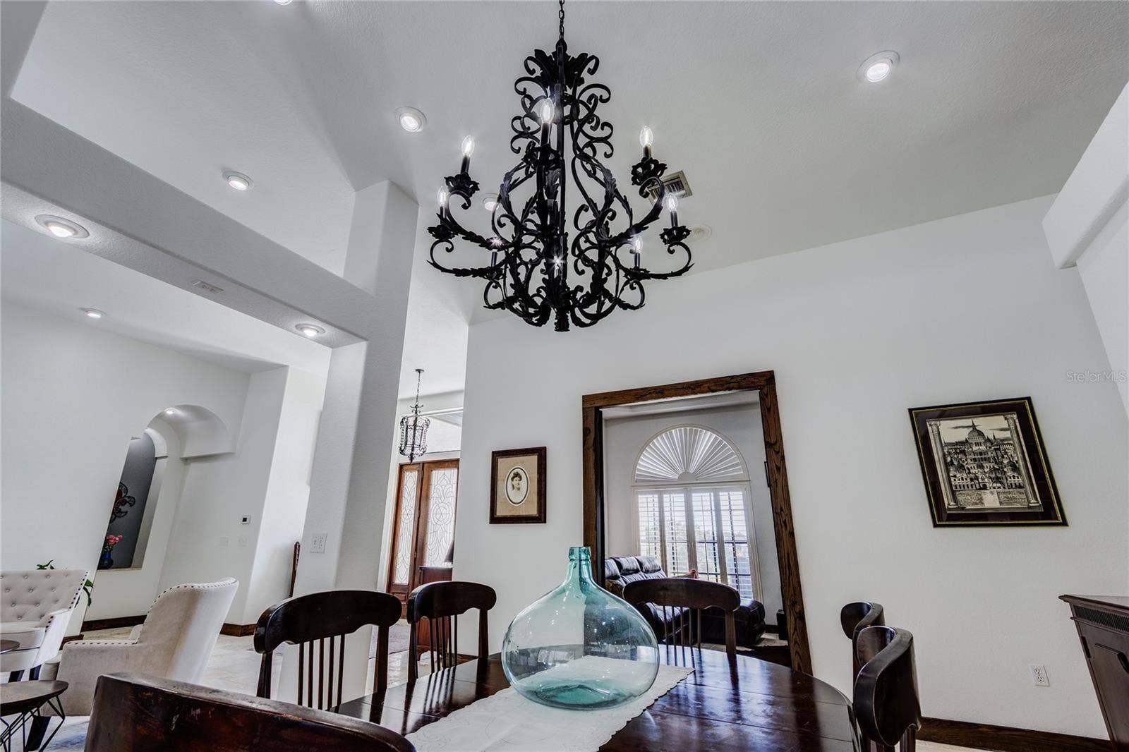 32305 PASCO ROAD, San Antonio, FL 33576 Antique rod iron light fixtures!