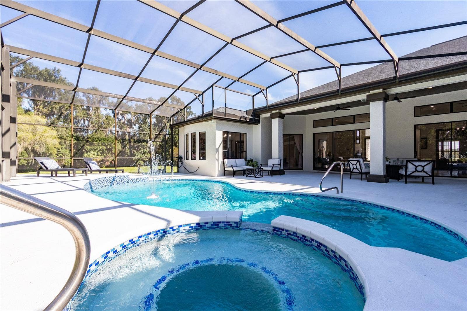 32305 PASCO ROAD, San Antonio, FL 33576 New pool pump!