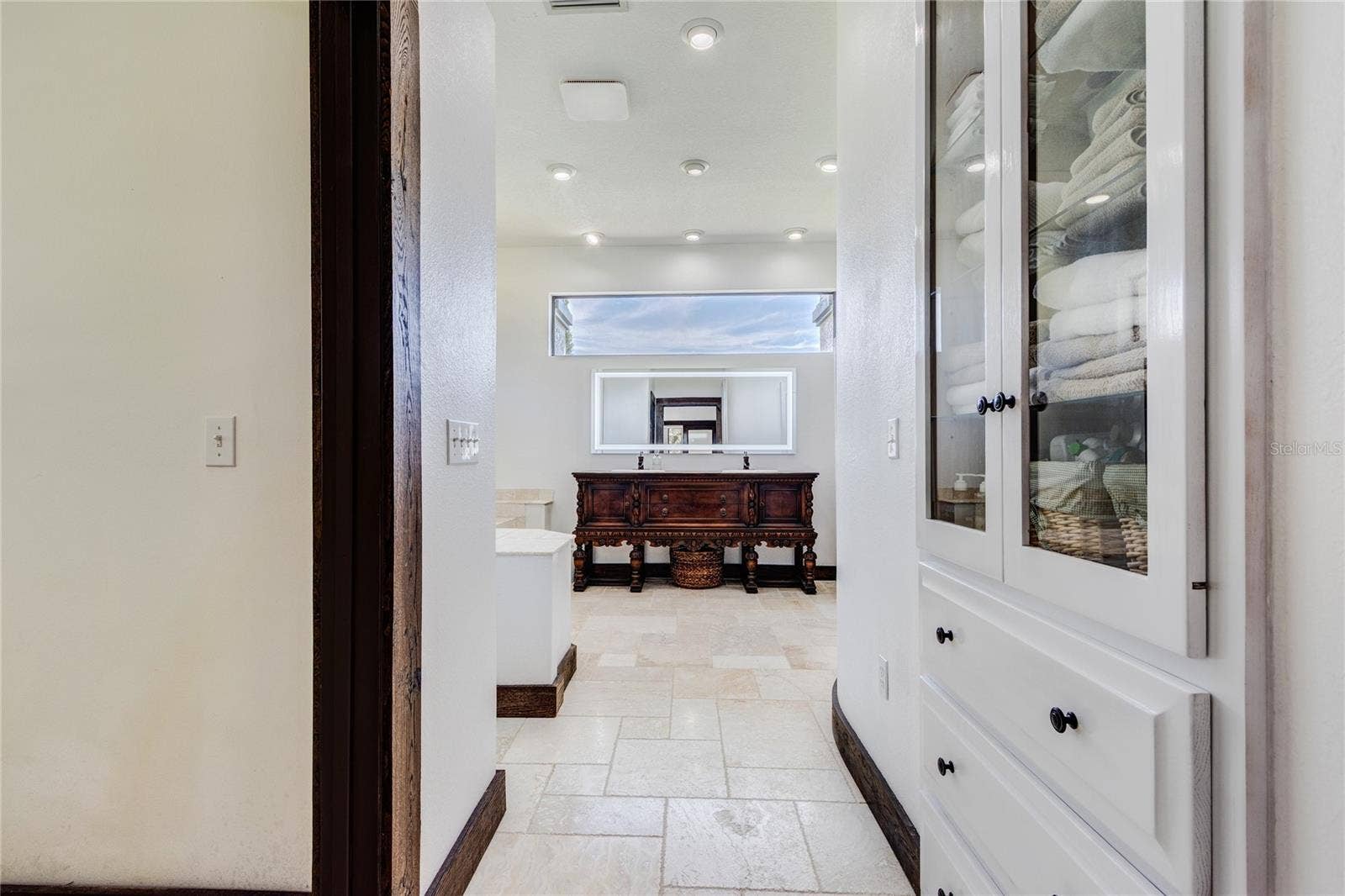 32305 PASCO ROAD, San Antonio, FL 33576 Entry to en-suite bathroom!