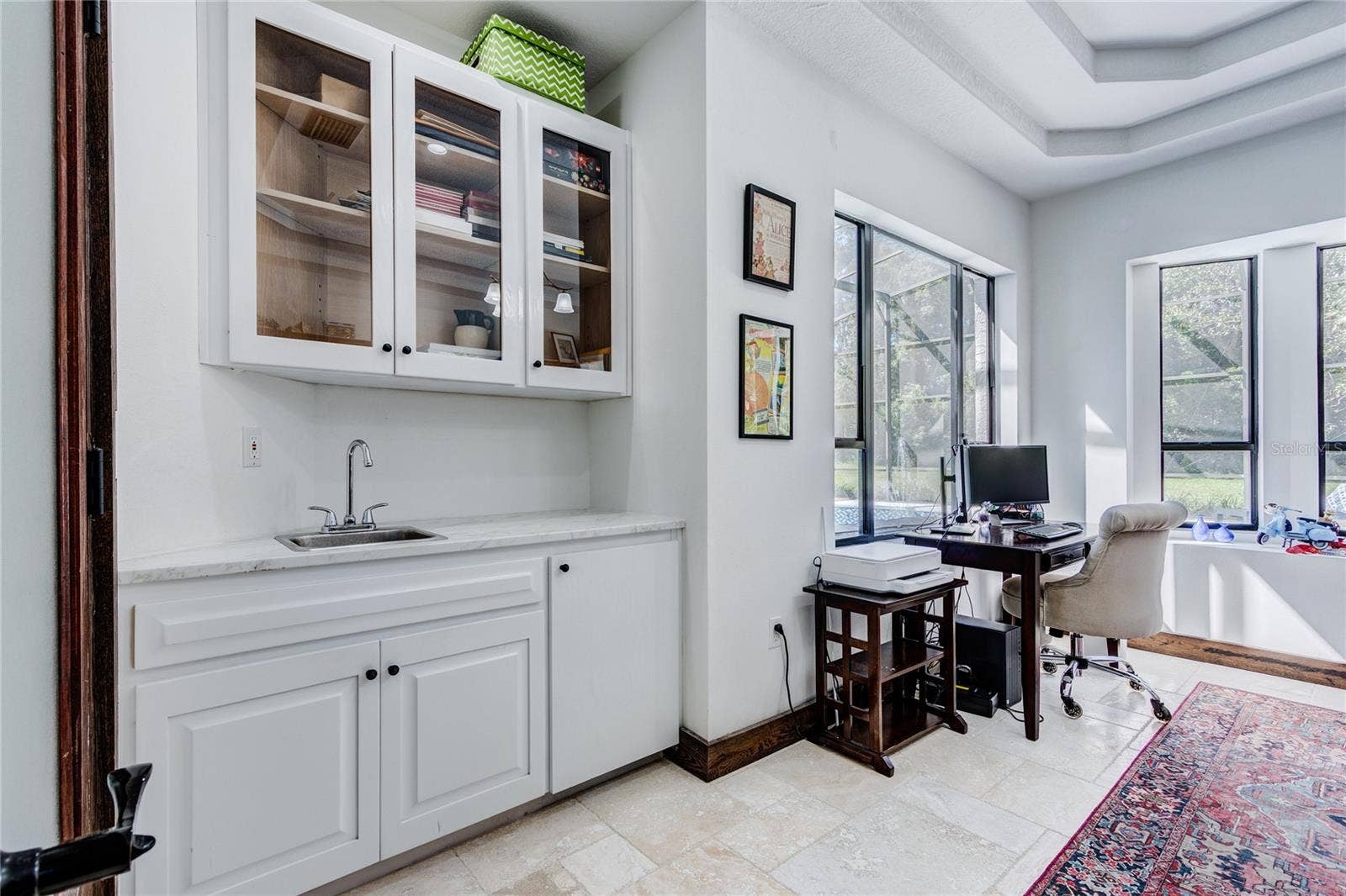 32305 PASCO ROAD, San Antonio, FL 33576 Wet bar with fridge and sink!