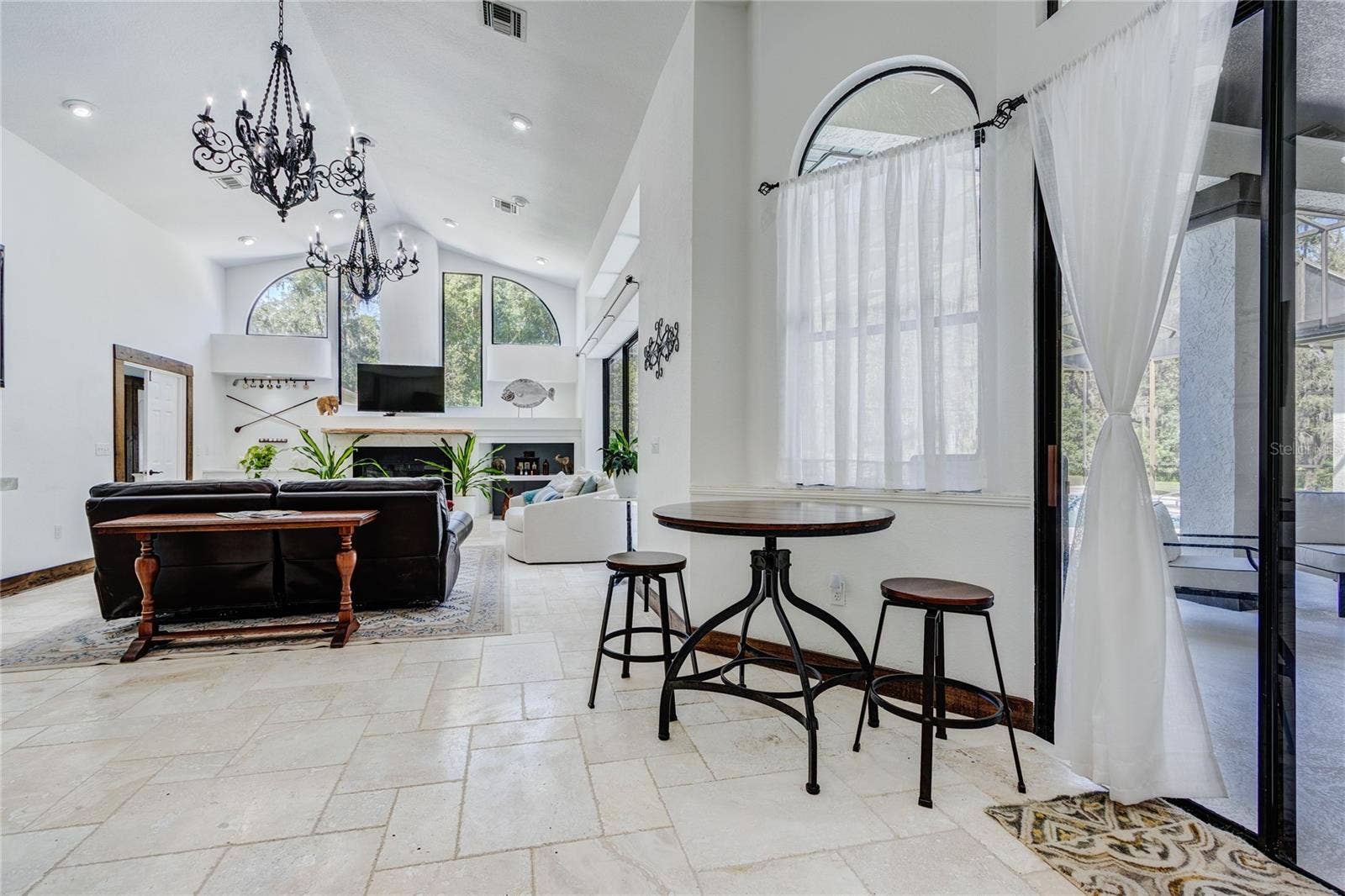 32305 PASCO ROAD, San Antonio, FL 33576 Eat in kitchen!