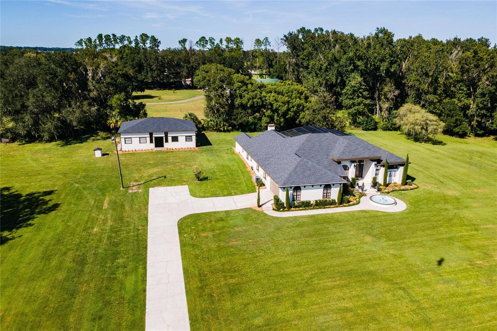 32305 PASCO ROAD, San Antonio, FL 33576 Long driveway!