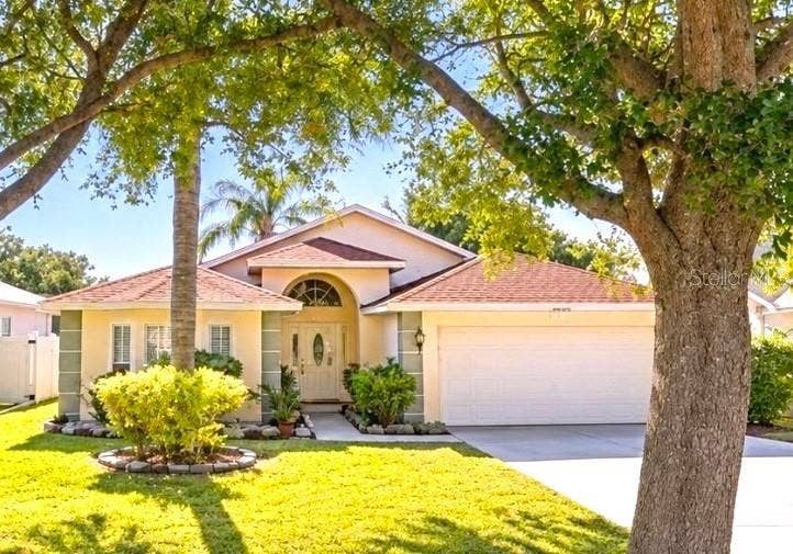 12935 PINEFOREST WAY W, Largo, FL 33773 12935 PINEFOREST WAY W, Largo, FL 33773