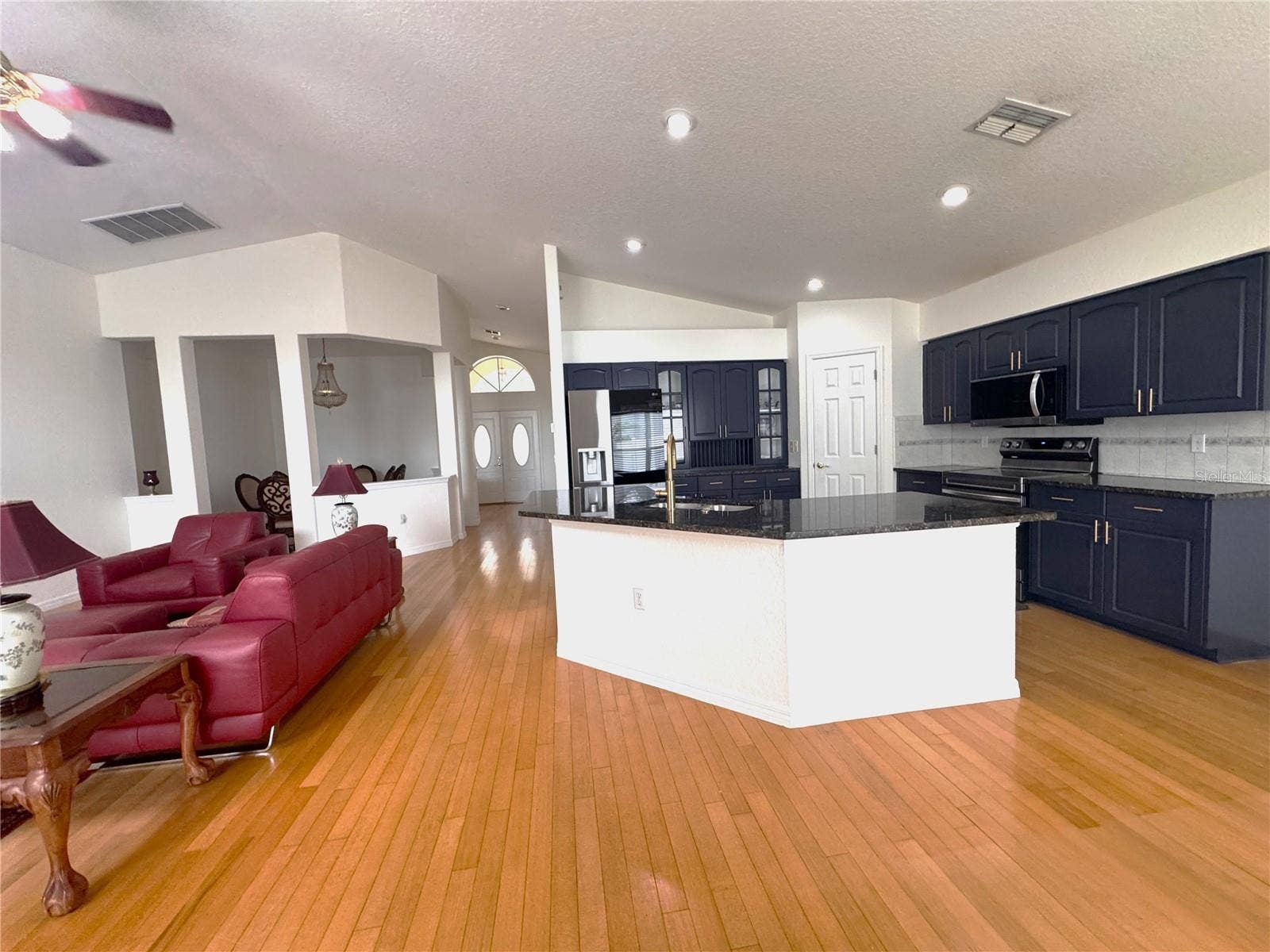 12935 PINEFOREST WAY W, Largo, FL 33773 12935 PINEFOREST WAY W, Largo, FL 33773