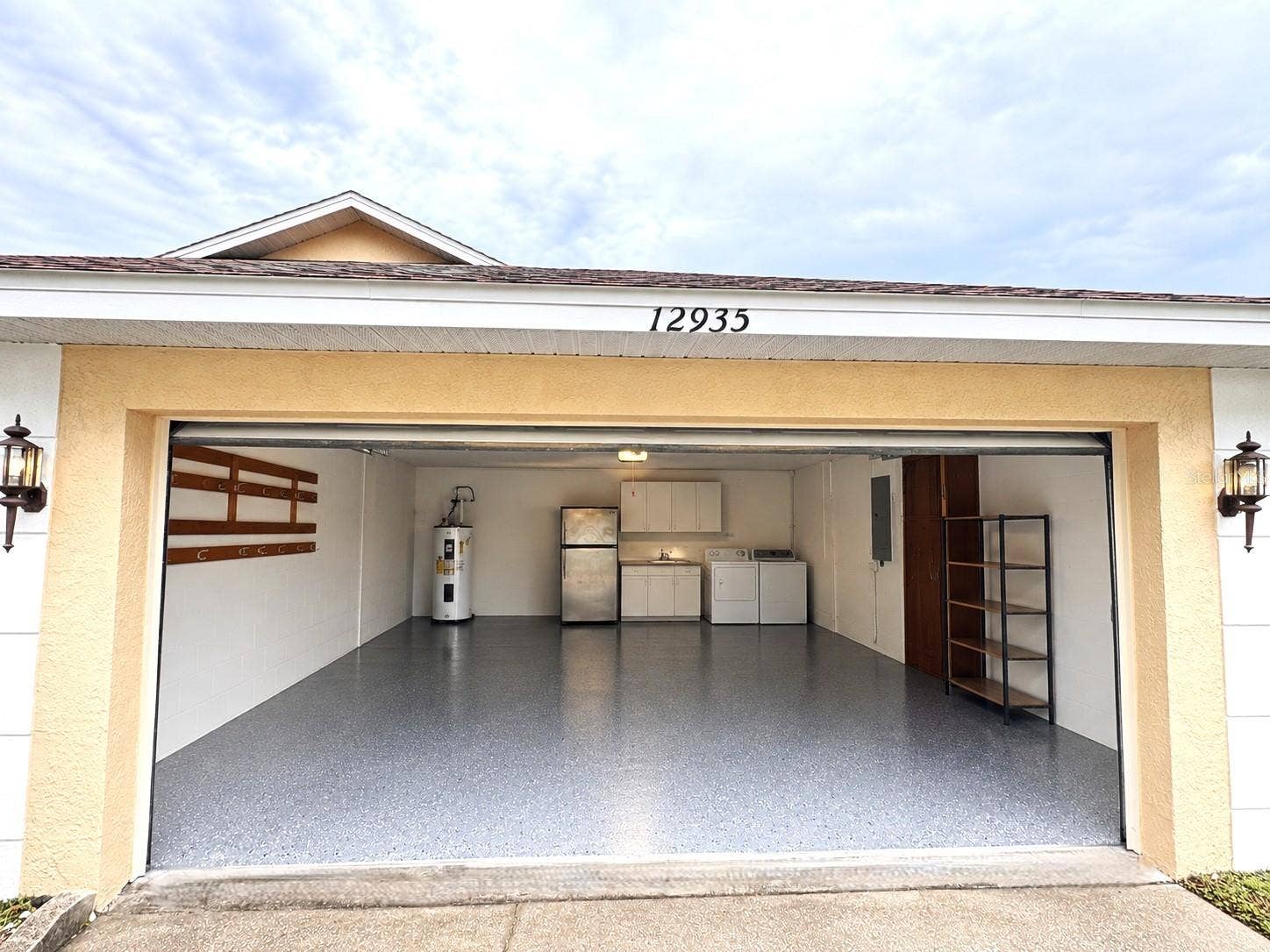 12935 PINEFOREST WAY W, Largo, FL 33773 12935 PINEFOREST WAY W, Largo, FL 33773