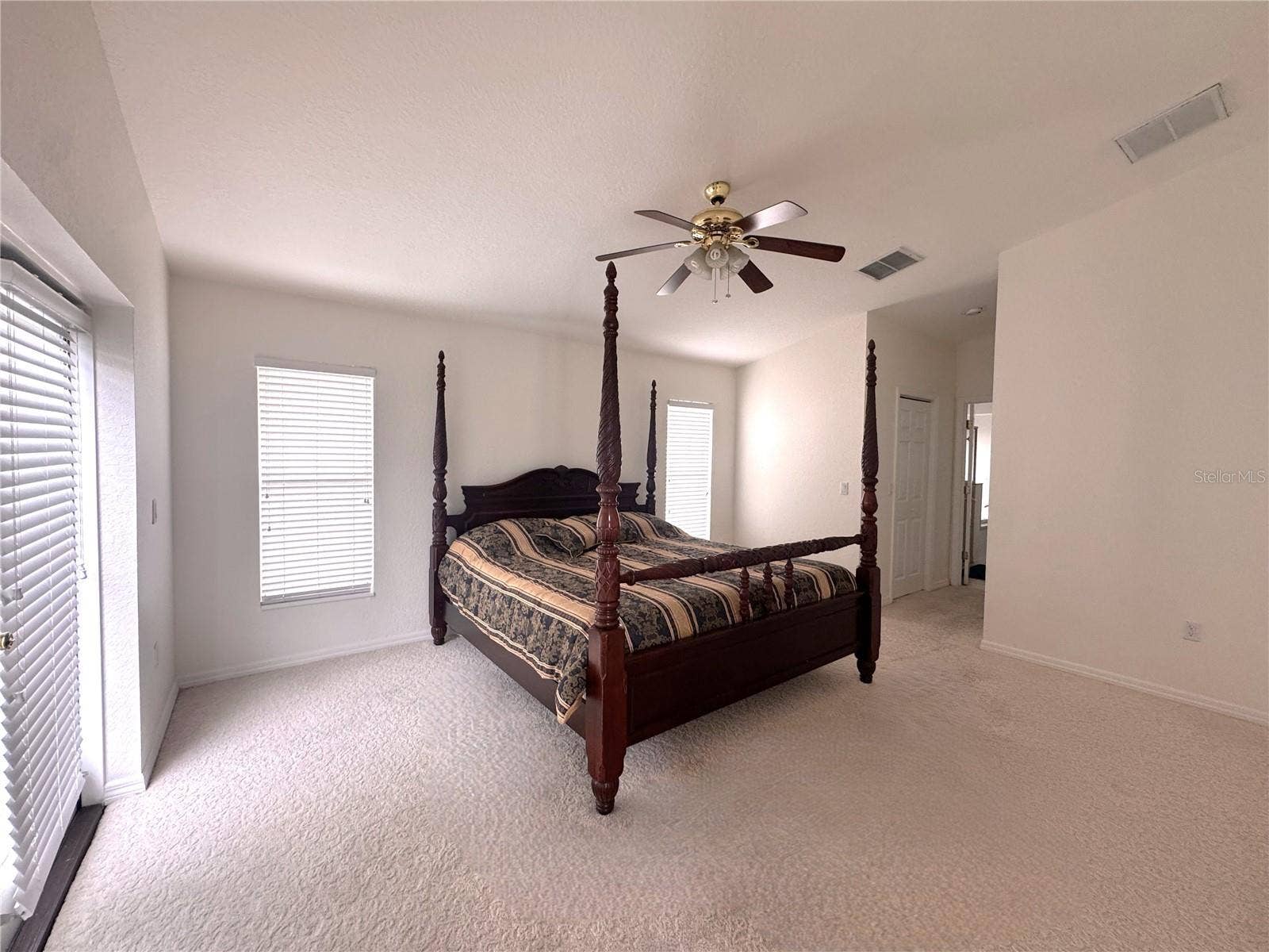 12935 PINEFOREST WAY W, Largo, FL 33773 12935 PINEFOREST WAY W, Largo, FL 33773
