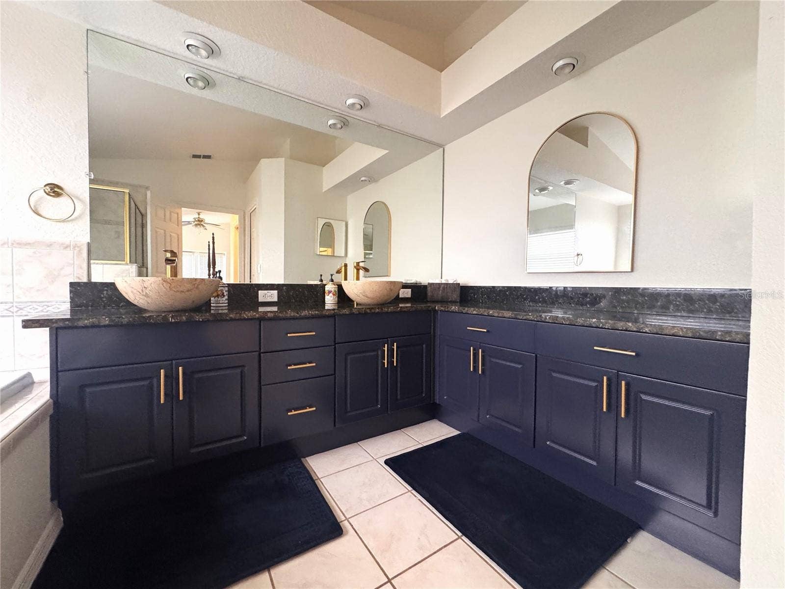 12935 PINEFOREST WAY W, Largo, FL 33773 12935 PINEFOREST WAY W, Largo, FL 33773