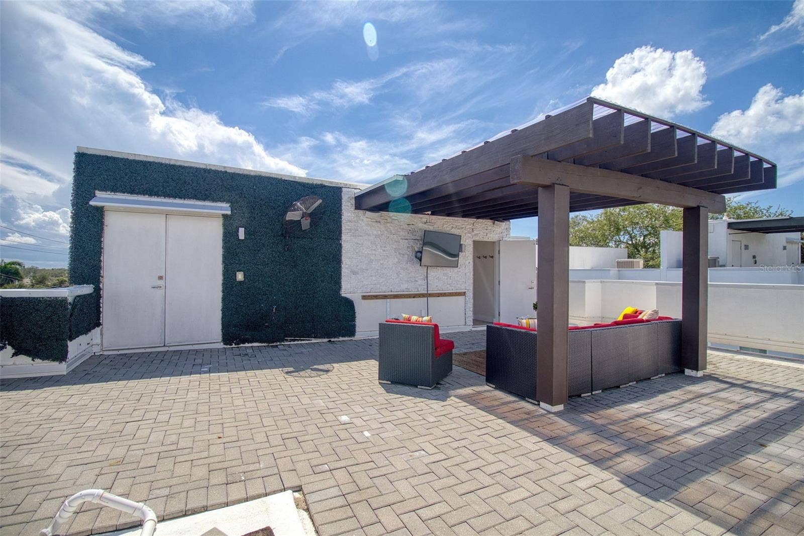 3100 W PAUL AVENUE, #2, Tampa, FL 33611 3100 W PAUL AVENUE, #2, Tampa, FL 33611