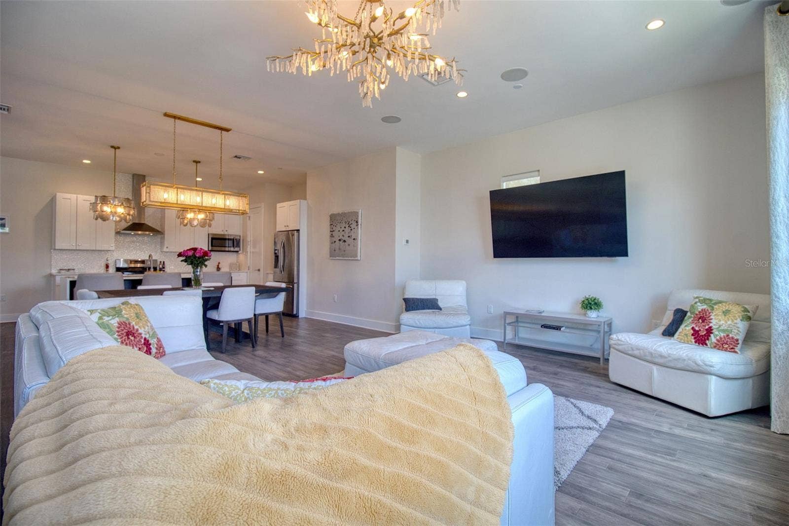 3100 W PAUL AVENUE, #2, Tampa, FL 33611 3100 W PAUL AVENUE, #2, Tampa, FL 33611