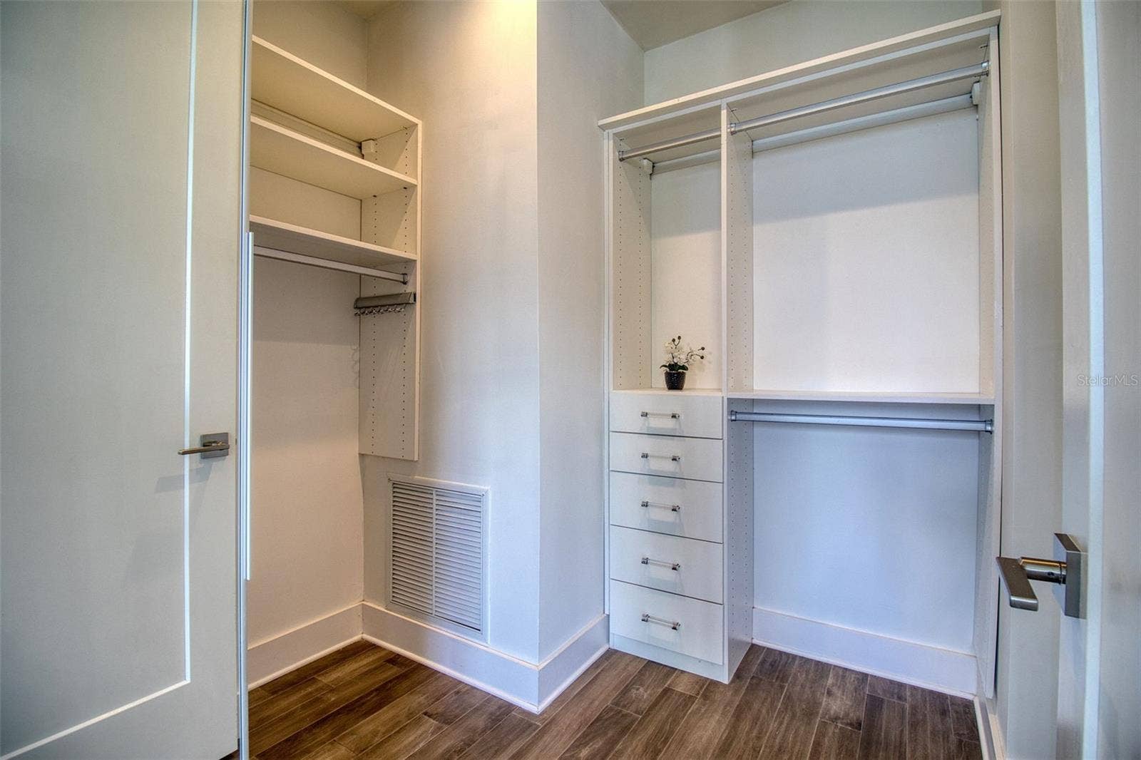 3100 W PAUL AVENUE, #2, Tampa, FL 33611 3100 W PAUL AVENUE, #2, Tampa, FL 33611