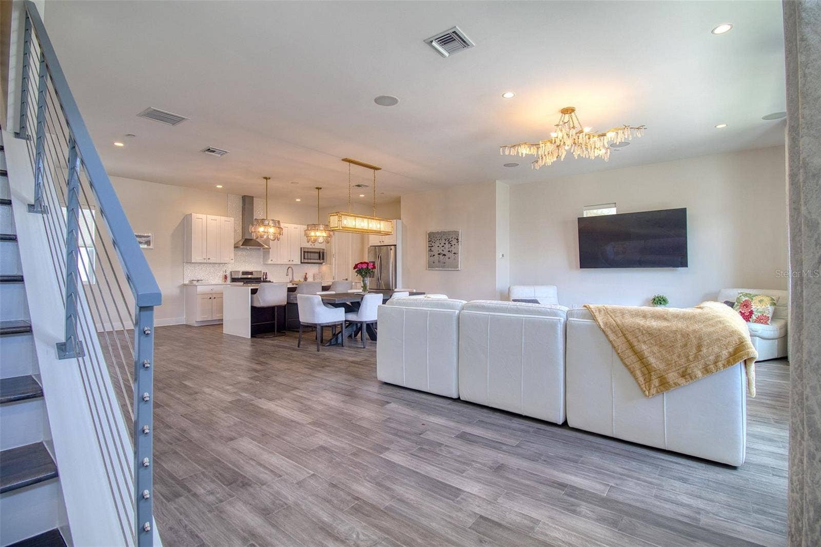 3100 W PAUL AVENUE, #2, Tampa, FL 33611 3100 W PAUL AVENUE, #2, Tampa, FL 33611