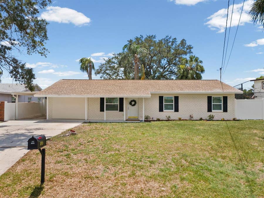 Property photo for 4928 SHETLAND AVENUE, Tampa, FL