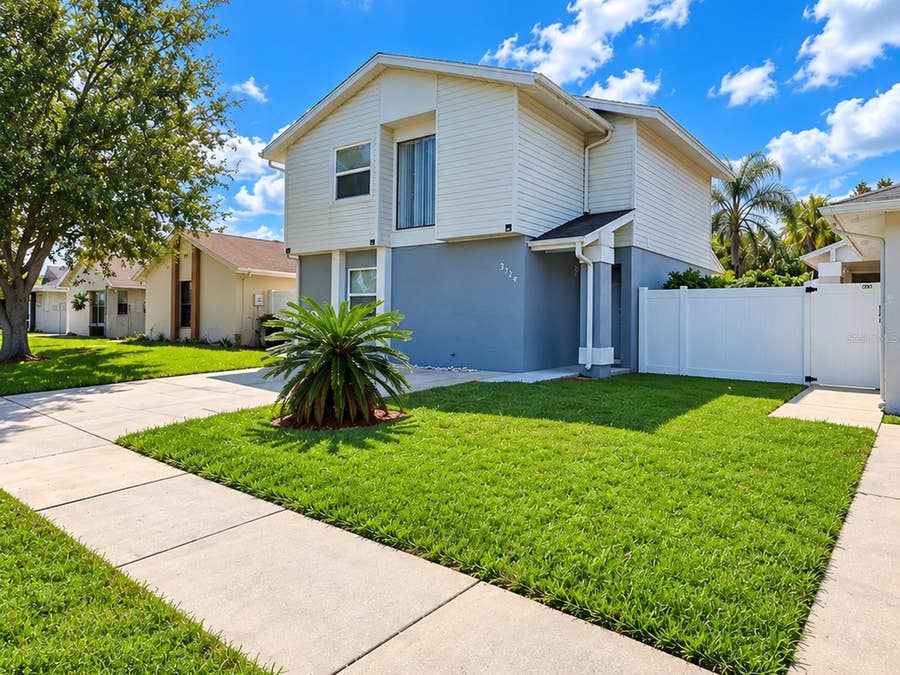 Property photo for 5124 SPRINGWOOD DRIVE, Tampa, FL