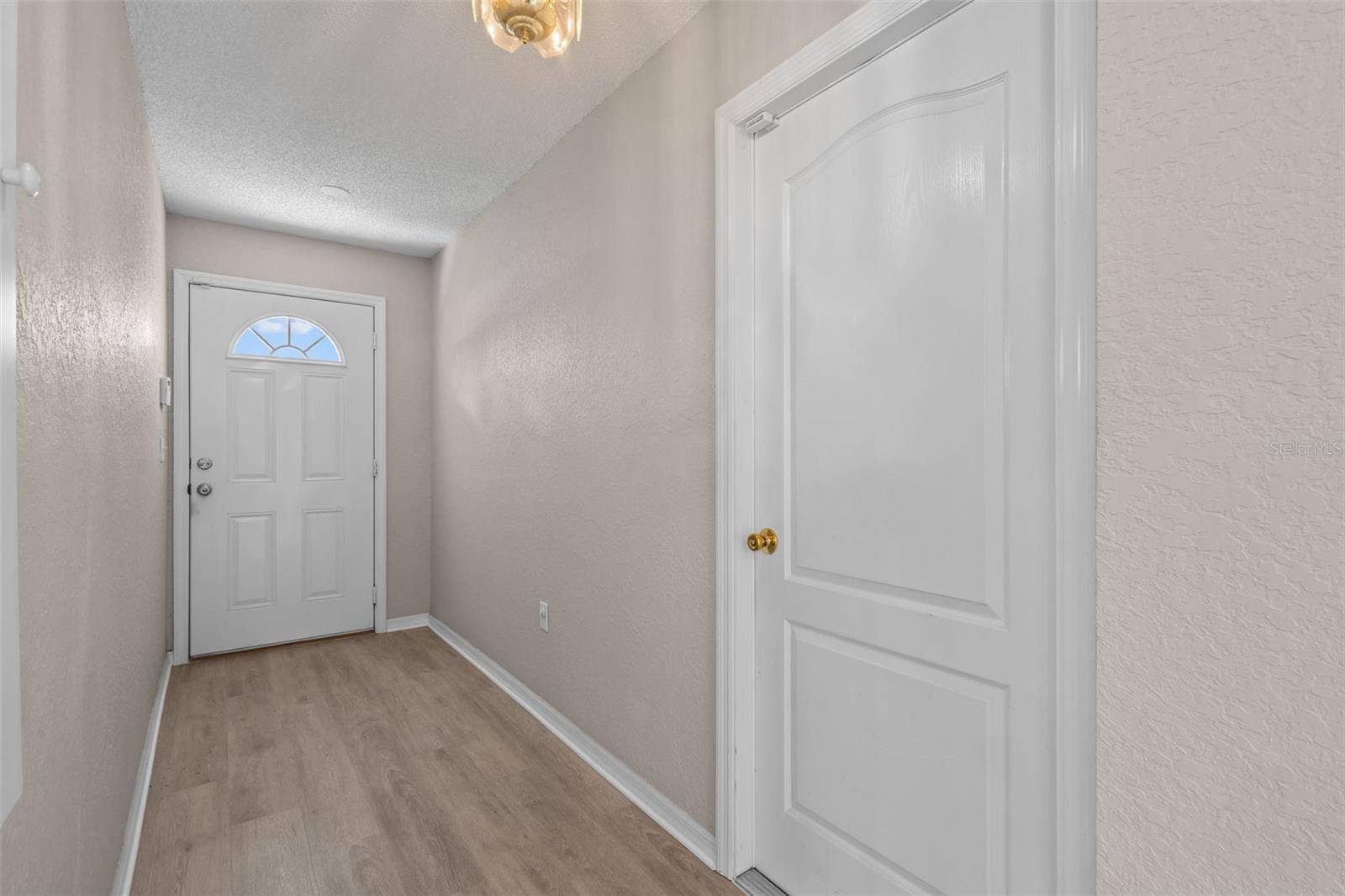 7399 TANAWANDA TRAIL, Spring Hill, FL 34606 Entryway