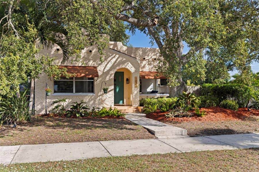 Property photo for 1037 51ST AVENUE N, St Petersburg, FL